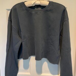 Like new Zara long sleeve crop crew neck